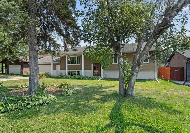 Photo 3 of Sale Pending at 444 County Rd B E, Saint Paul, MN 55117 | MLS# 7118437 | Listing updated on 2026-09-04