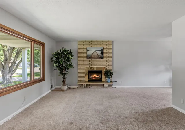 Photo 3 of Sale Pending at 444 County Rd B E, Saint Paul, MN 55117 | MLS# 7118437 | Listing updated on 2026-09-04