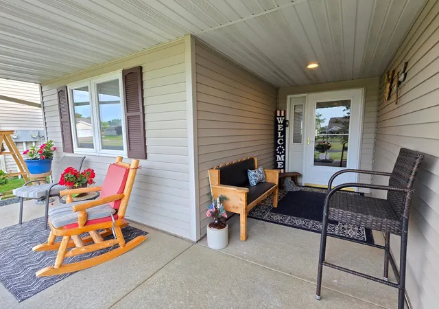 Photo 4 of Single family home for sale at 114 6th Avenue NE, Elgin, MN 55932 | MLS# 7118441 | Listing updated on 2026-09-02