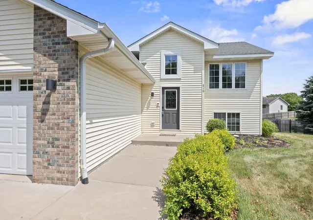 2nd image of 610 Cedar Ave N, Maple Lake, MN 55358 | MLS# 7118464