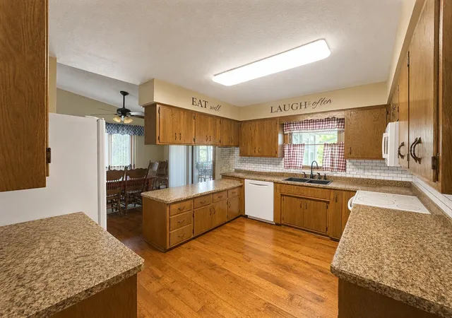 Photo 4 of Sale Pending at 325 2nd Street NW, Hillsboro, ND 58045 | MLS# 7118468 | Listing updated on 2026-08-19