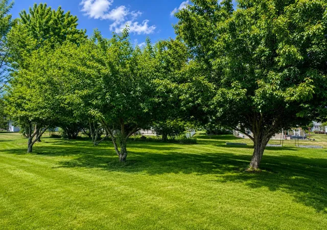 Photo 3 of Single family home for sale at 109 French Ct, Roberts, WI 54023 | MLS# 7118502 | Listing updated on 2026-08-27