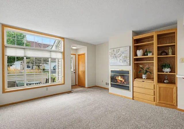 Photo 5 of Single family home for sale at 15345 Greenhaven Ln #103, Burnsville, MN 55306 | MLS# 7118508 | Listing updated on 2026-08-26