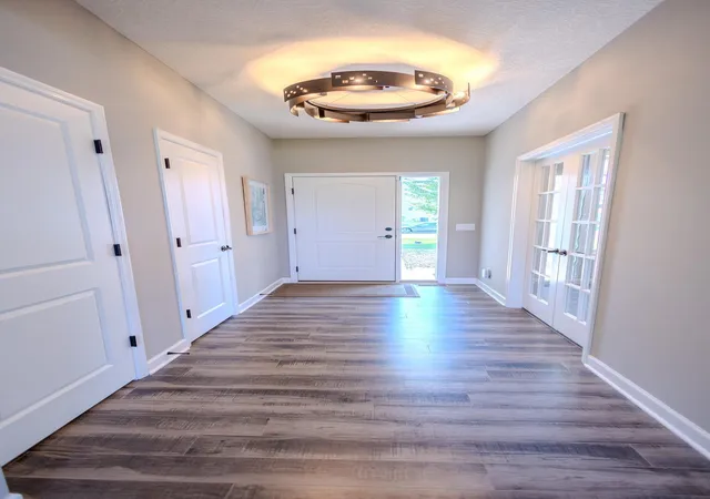 2nd image of 19130 Galloway Cir, Hamel, MN 55340 | MLS# 7118515