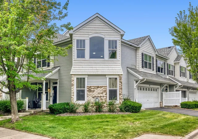 Photo 1 of Single family home for sale at 3033 Chamberlain St N #4, Saint Paul, MN 55109 | MLS# 7118523 | Listing updated on 2026-08-27