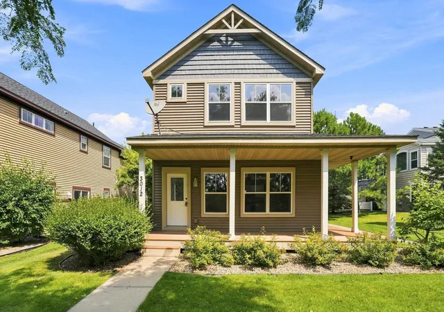 Photo 1 of Single family home for sale at 3012 Cottage Ln N, Saint Paul, MN 55109 | MLS# 7118526 | Listing updated on 2026-09-02