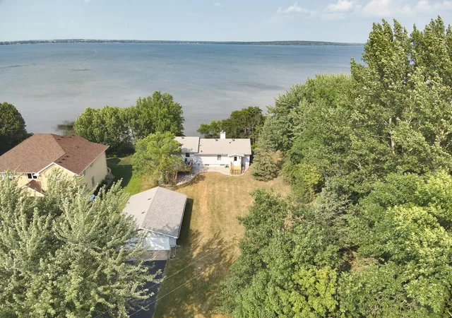 Photo 2 of Single family home for sale at 511 E Front St, Battle Lake, MN 56515 | MLS# 7118527 | Listing updated on 2026-08-26