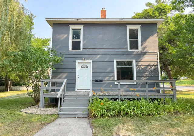 Photo 1 of Single family home for sale at 127 E Summit Ave, Fergus Falls, MN 56537 | MLS# 7118533 | Listing updated on 2026-07-31