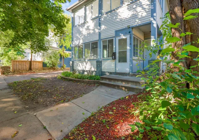 2nd image of 2814 Colfax Ave S, Minneapolis, MN 55408 | MLS# 7118542