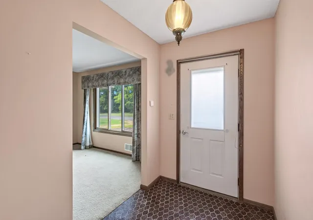 Photo 3 of Sale Pending at 12920 Biscayne Ave W, Rosemount, MN 55068 | MLS# 7118551 | Listing updated on 2026-09-04