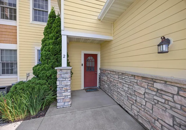 image of 755 Hickory Wy #2, Lake City, MN 55041 | MLS# 7118570