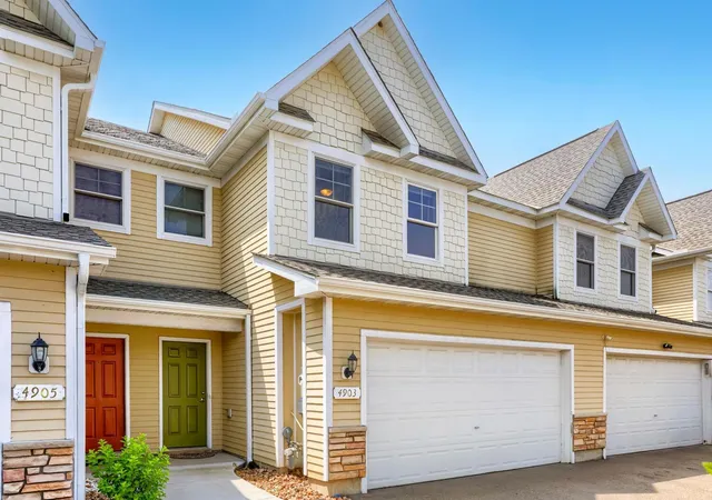 2nd image of 4903 Hamlet Ave N, Saint Paul, MN 55128 | MLS# 7118571