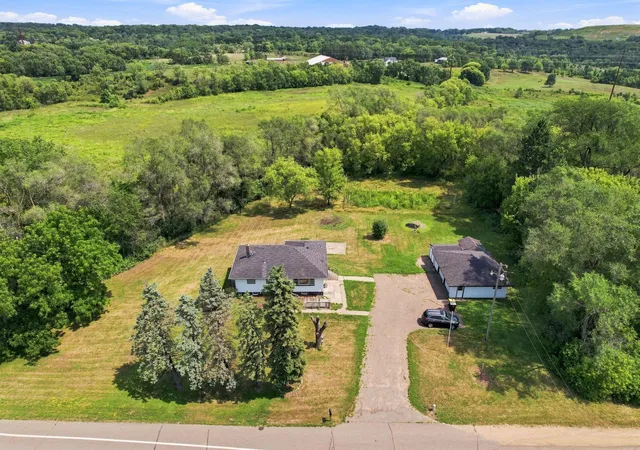 image of 11018 Rich Valley Blvd, Inver Grove Heights, MN 55077 | MLS# 7118581