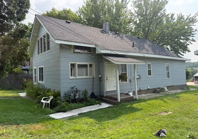 2nd image of 220 N Washington St, Saint Croix Falls, WI 54024 | MLS# 7118587