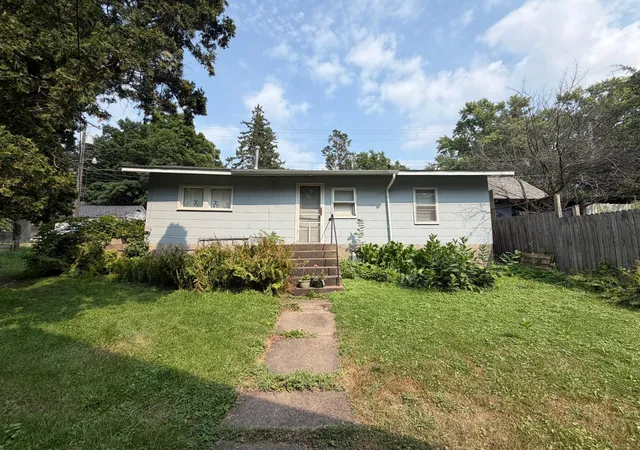 Listing Photo 4 - Condo for sale in building located at 220 N Washington St, Saint Croix Falls, WI 54024