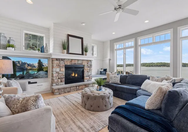 Photo 4 of Sale Pending at 1936 Shorewood Ln, Mound, MN 55364 | MLS# 7118598 | Listing updated on 2026-10-05