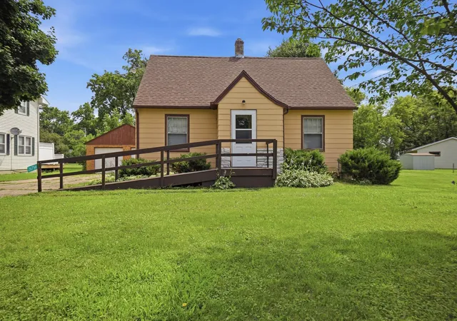2nd image of 26756 540th Ave, Lansing, MN 55950 | MLS# 7118619