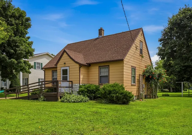 3rd image of 26756 540Th Ave, Lansing, MN 55950 | MLS# 7118619