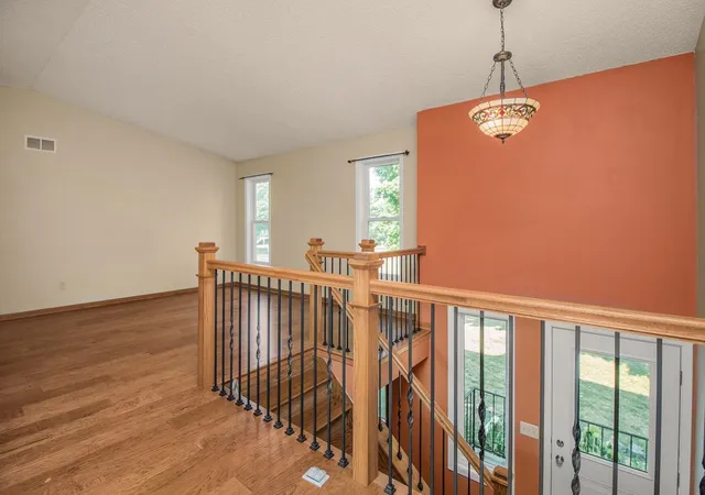 2nd image of 16211 Flagstaff Ct S, Rosemount, MN 55068 | MLS# 7118642