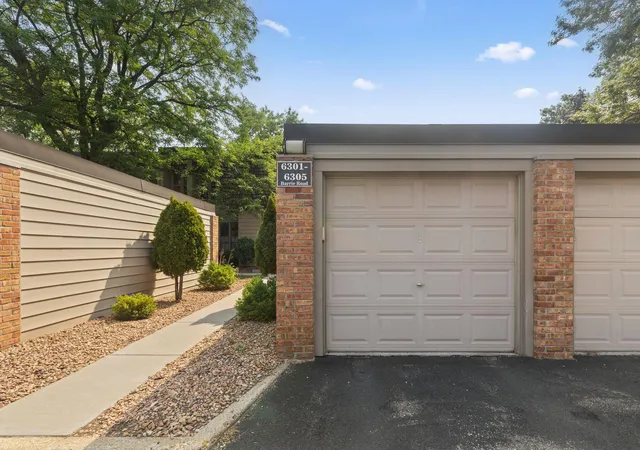 Photo 3 of Single family home for sale at 6301 Barrie Rd, Minneapolis, MN 55435 | MLS# 7118645 | Listing updated on 2026-08-01