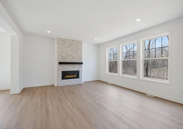 Photo 4 of Single family home for sale at 11180 Masters St N, Lake Elmo, MN 55042 | MLS# 7118653 | Listing updated on 2026-10-06