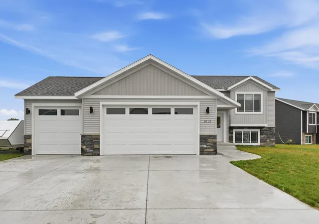 1st image of 1013 26th Street Loop N, Sartell, MN 56377 | MLS# 7118671