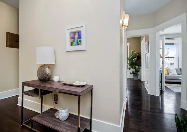 Listing Photo 4 - Condo for sale in building located at 1204 Harmon Pl, Minneapolis, MN 55403 - Unit #21