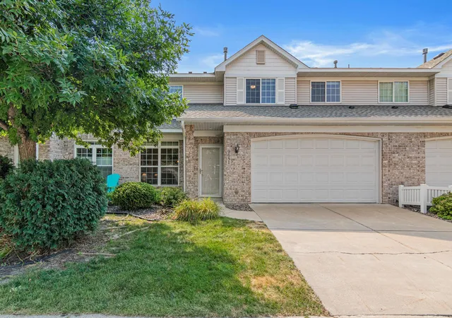 2nd image of 9651 Belmont Ln, Eden Prairie, MN 55347 | MLS# 7118684