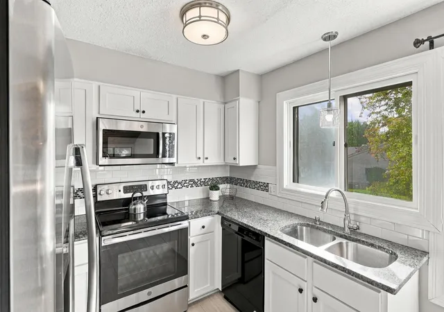 Photo 1 of Single family home for sale at 169 Bordeaux Ct, Saint Paul, MN 55125 | MLS# 7118689 | Listing updated on 2026-10-29