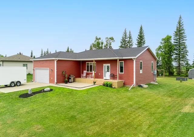 Photo 2 of Single family home for sale at 503 Sheyenne Dr, Abercrombie, ND 58001 | MLS# 7118706 | Listing updated on 2026-10-22