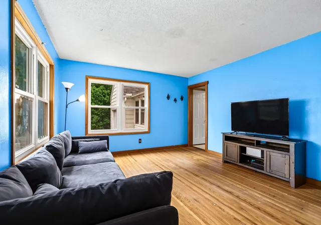 5th image of 521 E 3Rd St, New Richmond, WI 54017 | MLS# 7118720