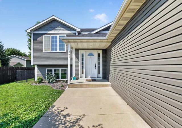 Photo 3 of Sale Pending at 303 12th Avenue Ne, Kasson, MN 55944 | MLS# 7118734 | Listing updated on 2026-08-31