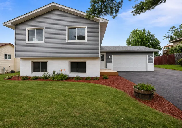 1st image of 1599 Lancaster Ln, Saint Paul, MN 55122 | MLS# 7118737