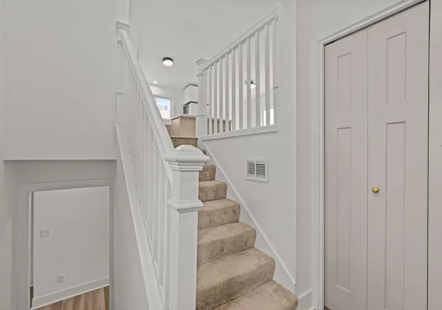 4th image of 1599 Lancaster Ln, Saint Paul, MN 55122 | MLS# 7118737
