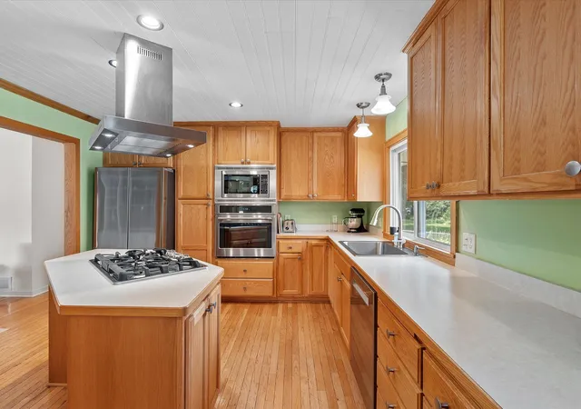 Photo 4 of Sale Pending at 2682 5th Street NW, Saint Paul, MN 55112 | MLS# 7118739 | Listing updated on 2026-08-26