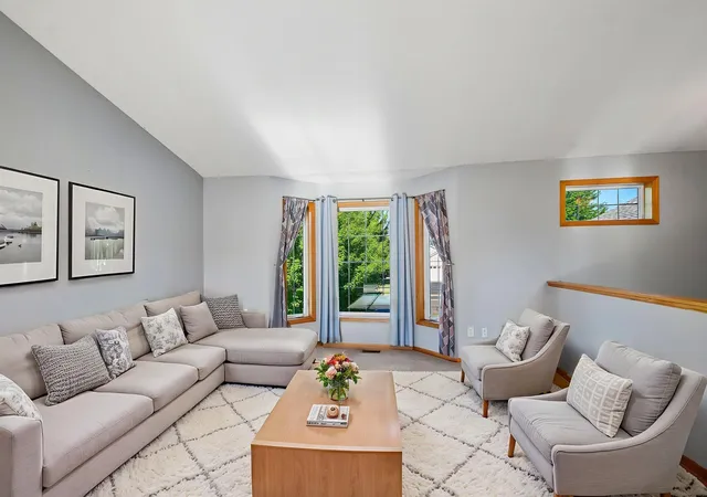 2nd image of 1464 Roosevelt St S, Cambridge, MN 55008 | MLS# 7118775