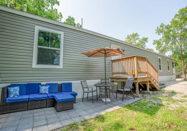 Photo 2 of Single family home for sale at 8170 N Shore Dr, Spicer, MN 56288 | MLS# 7118779 | Listing updated on 2026-08-11