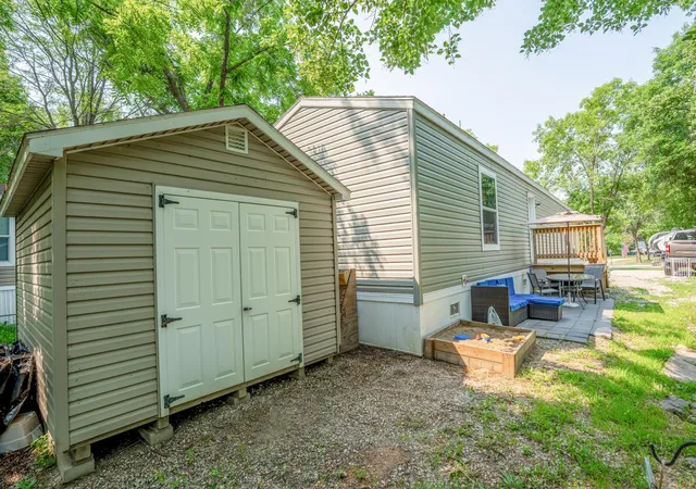Photo 3 of Single family home for sale at 8170 N Shore Dr, Spicer, MN 56288 | MLS# 7118779 | Listing updated on 2026-08-11