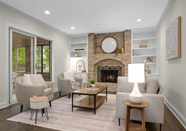 Photo 1 of Sale Pending at 1655 Mallard Dr, Saint Paul, MN 55122 | MLS# 7118791 | Listing updated on 2026-09-17
