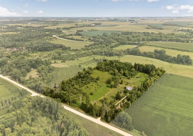 2nd image of 9543 20th St Se, Eyota, MN 55934 | MLS# 7118793