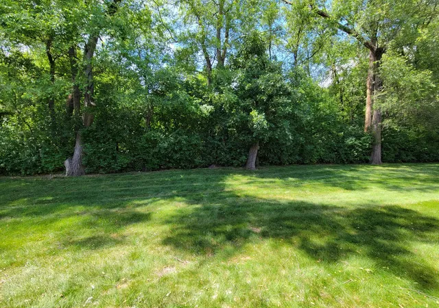 Photo 3 of Condo for sale at 2920 Mounds View Blvd, Saint Paul, MN 55112 | MLS# 7118794 | Listing updated on 2026-08-13
