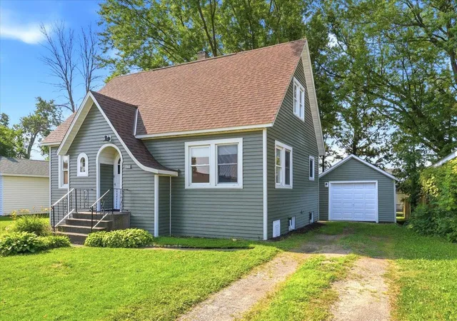 2nd image of 1360 Maple St, Baldwin, WI 54002 | MLS# 7118796