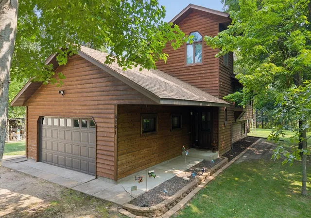 Photo 3 of Single family home for sale at 6241 141st Avenue Ne, Forest Lake, MN 55025 | MLS# 7118818 | Listing updated on 2026-08-31