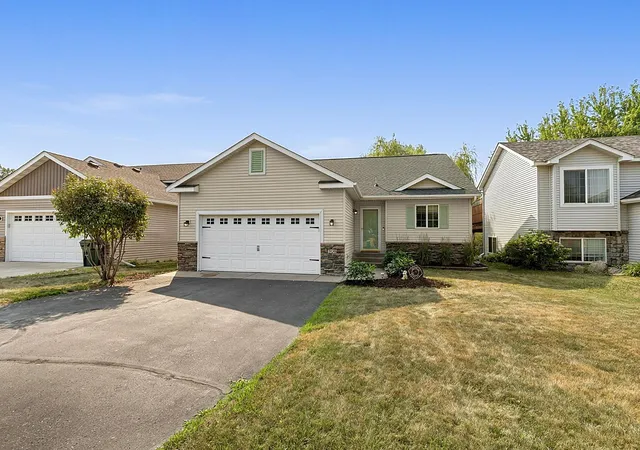 2nd image of 306 Pheasant Dr, Sartell, MN 56377 | MLS# 7118834