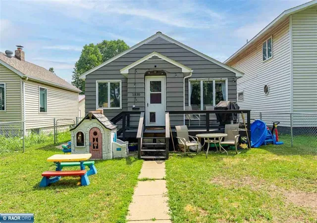 Photo 1 of Single family home for sale at 1530 11th Street S, Virginia, MN 55792 | MLS# 7118848 | Listing updated on 2026-08-26