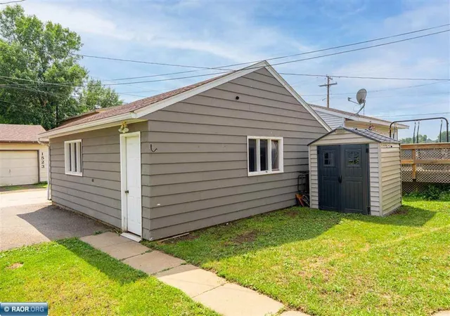 Photo 3 of Single family home for sale at 1530 11th Street S, Virginia, MN 55792 | MLS# 7118848 | Listing updated on 2026-08-26