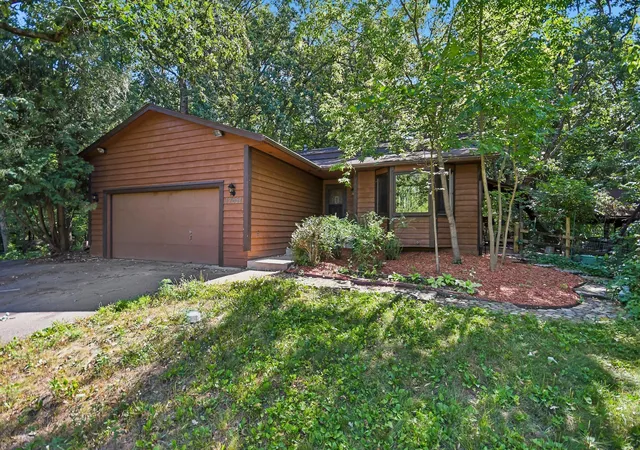 1st image of 17661 Blackfoot St Nw, Andover, MN 55304 | MLS# 7118851