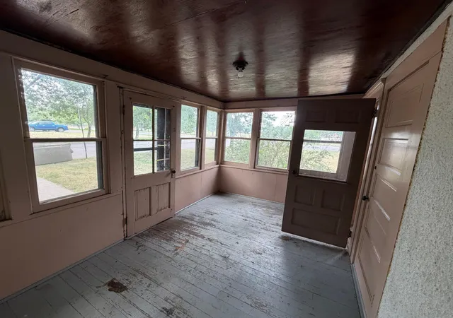 Photo 4 of Single family home for sale at 212 5th Street SE, Little Falls, MN 56345 | MLS# 7118860 | Listing updated on 2026-08-11