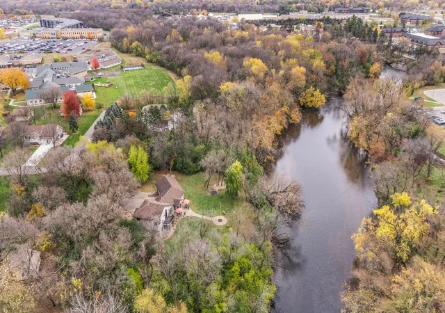 Photo 3 of Single family home for sale at 4218 White Dr, Saint Cloud, MN 56303 | MLS# 7118864 | Listing updated on 2026-08-03