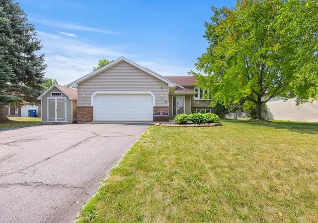 Photo 1 of Single family home for sale at 12601 92nd Place N, Maple Grove, MN 55369 | MLS# 7118875 | Listing updated on 2026-09-21